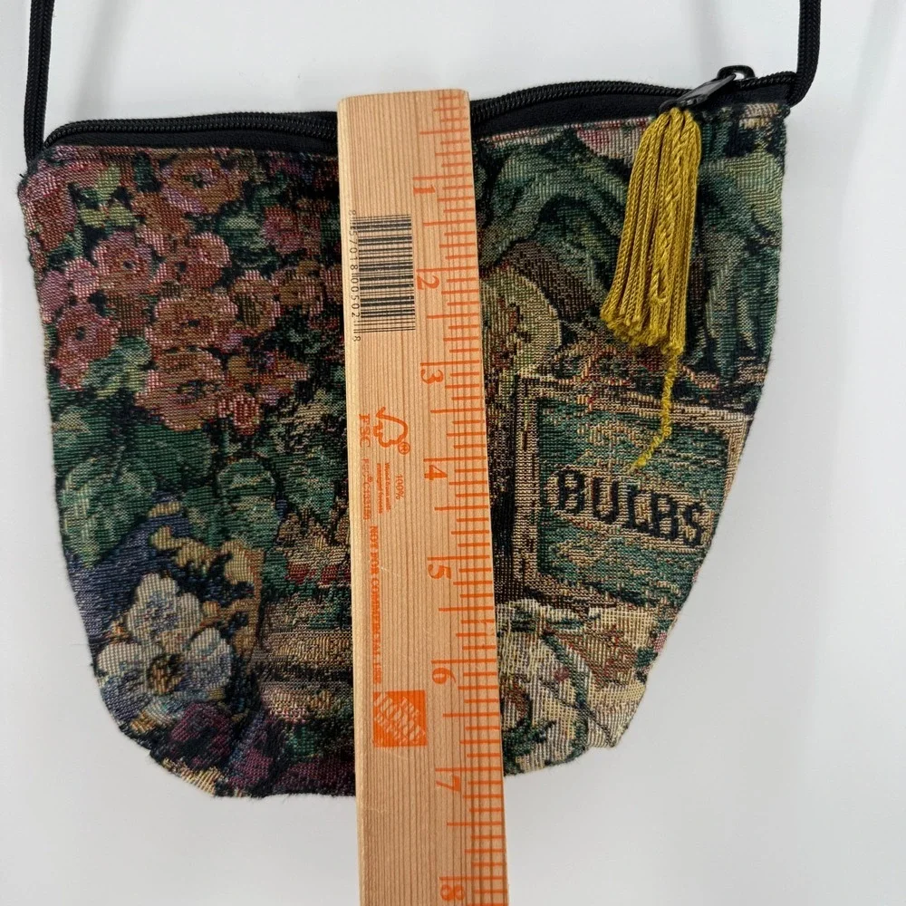 Small Vintage Tapestry Purse Floral Design with Shoulder Strap yellow tassel‎
